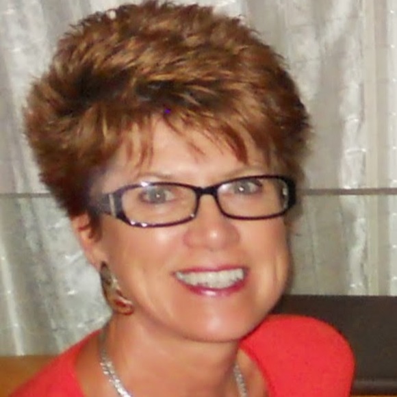 Meet your Posher, Janine - Picture 1 of 1